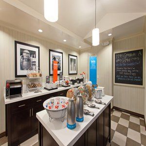 Hampton Angeles Int'l Airport/hawthorne Hotel