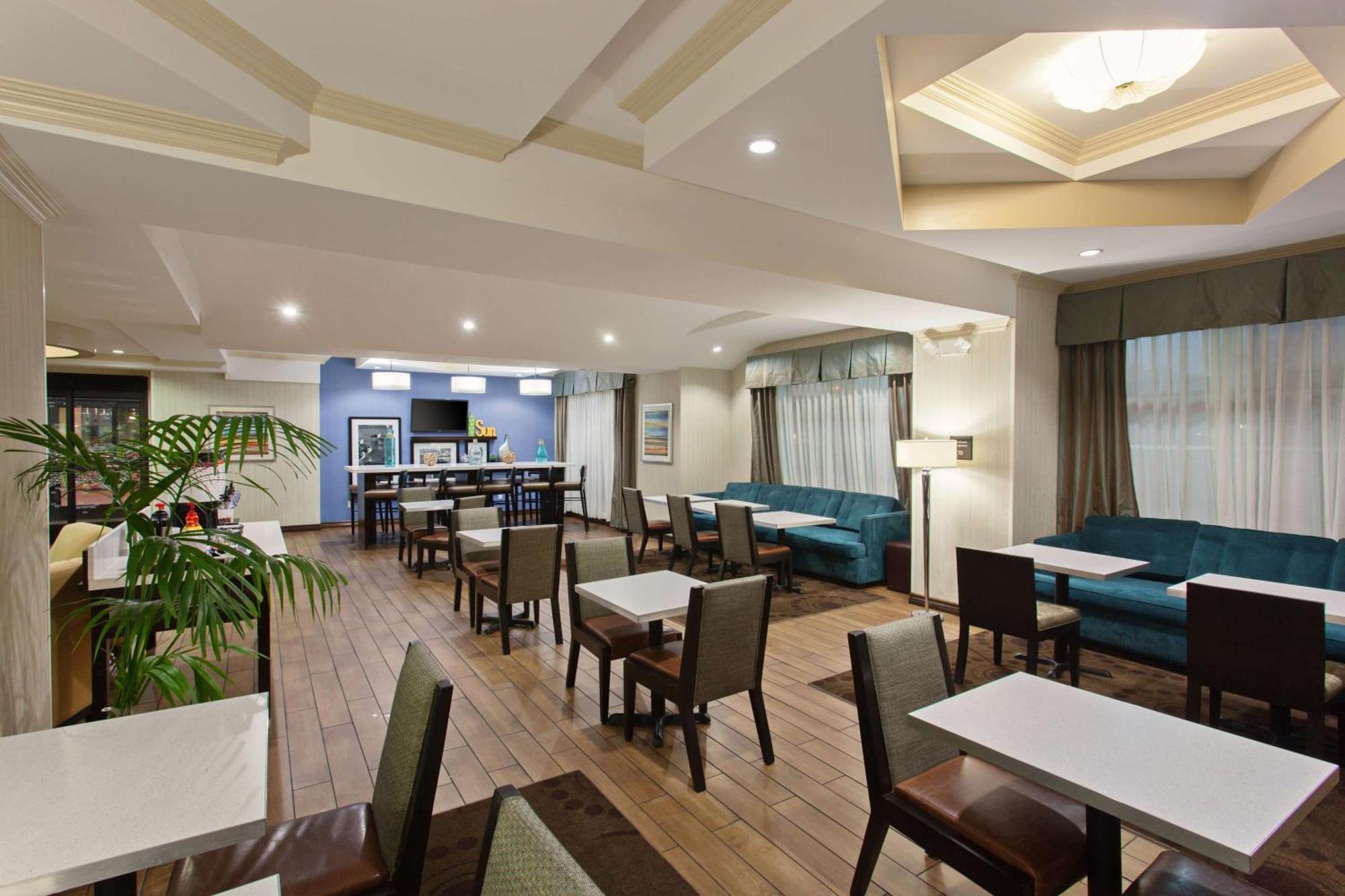 Hampton Angeles Int'l Airport/hawthorne 3*